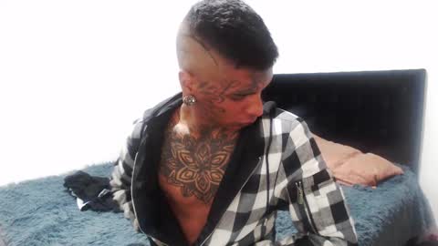 Snapshot of black_firex chatting on September 11, 3:23 pm black_firex online show from September 11, 3:23 pm