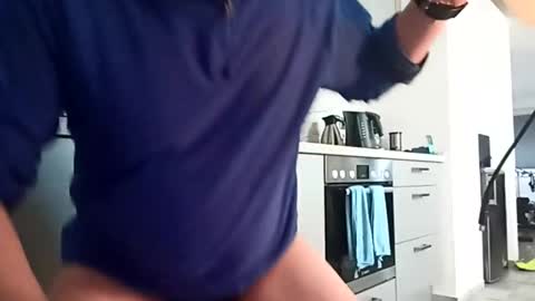 Manuel online show from April 21, 4:34 pm