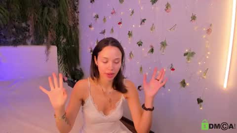 Jenny online show from May 13, 8:44 am