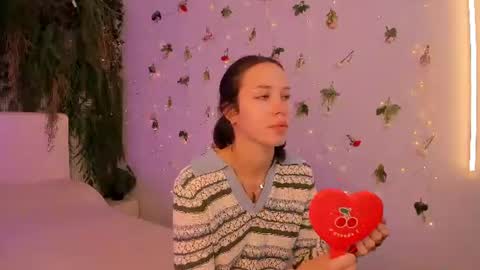 Jenny online show from June 16, 9:01 am