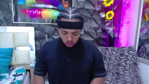 Snapshot of black_king_241 chatting on January 27, 7:35 pm black_king_241 online show from January 27, 7:35 pm