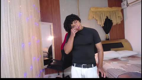 black_king_241 online show from February 5, 3:55 am