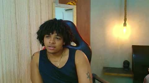 black_king_241 online show from March 22, 2:59 am