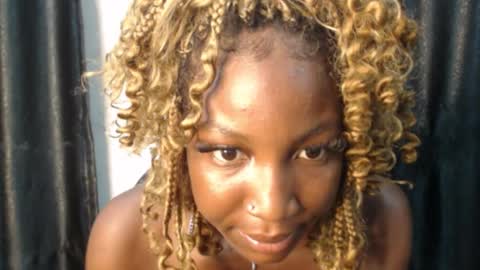 Snapshot of black_kittyangel chatting on February 24, 8:34 am Lila online show from February 24, 8:34 am