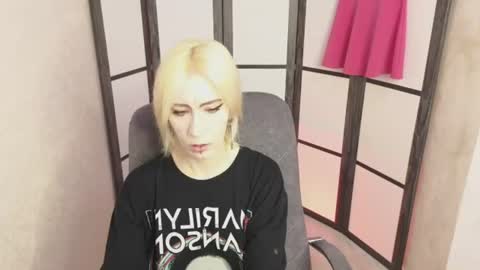Snapshot of black_orchides chatting on June 29, 8:09 am Emily online show from June 29, 8:09 am