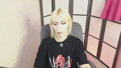 Snapshot of black_orchides chatting on July 11, 8:39 am Emily online show from July 11, 8:39 am