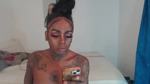 black_sexxhorny online show from June 10, 11:42 am