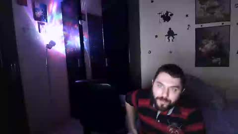 Snapshot of blackandwhiteboy6 chatting on December 23, 5:17 am blackandwhiteboy6 online show from December 23, 5:17 am