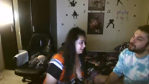 Snapshot of blackandwhiteboy6 chatting on January 7, 2:53 am blackandwhiteboy6 online show from January 7, 2:53 am