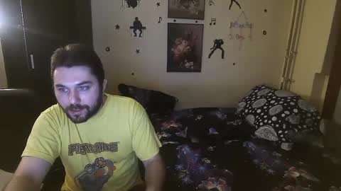 Snapshot of blackandwhiteboy6 chatting on January 15, 4:32 pm blackandwhiteboy6 online show from January 15, 4:32 pm