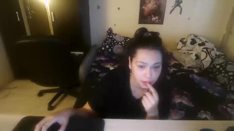 Snapshot of blackandwhiteboy6 chatting on February 28, 6:32 am blackandwhiteboy6 online show from February 28, 6:32 am