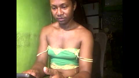 Snapshot of blackasiancockts chatting on February 5, 1:10 am Crystal online show from February 5, 1:10 am