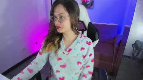 Sophie online show from November 30, 12:53 pm