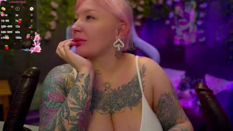 Alice online show from October 29, 7:26 pm