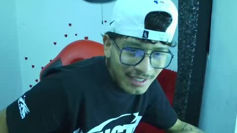 Snapshot of blackfox_desire chatting on May 12, 1:36 am mateo online show from May 12, 1:36 am