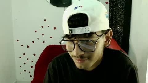 Snapshot of blackfox_desire chatting on May 17, 8:27 pm mateo online show from May 17, 8:27 pm