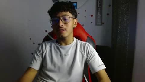 Snapshot of blackfox_desire chatting on May 30, 7:55 pm mateo online show from May 30, 7:55 pm
