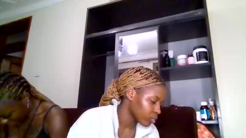 Snapshot of blackivy23 chatting on May 29, 10:19 pm blackivy23 online show from May 29, 10:19 pm