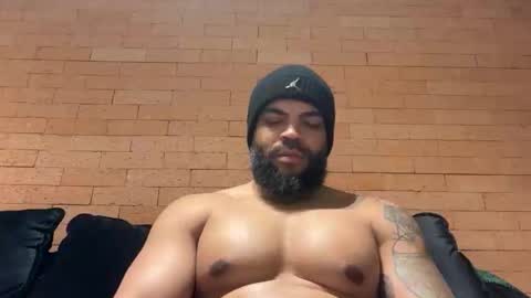 Snapshot of blackmacauly chatting on November 5, 10:32 pm Macauly online show from November 5, 10:32 pm