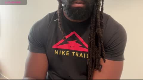 Snapshot of blackmuscles77 chatting on February 25, 11:20 am blackmuscles77 online show from February 25, 11:20 am