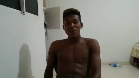 Snapshot of blackpanther_king chatting on January 2, 8:57 pm blackpanther_king online show from January 2, 8:57 pm