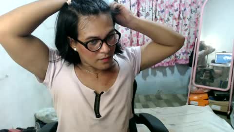 Ellez online show from June 21, 5:37 pm