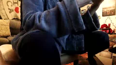 Snapshot of blackriches96 chatting on February 23, 7:17 am blackriches96 online show from February 23, 7:17 am