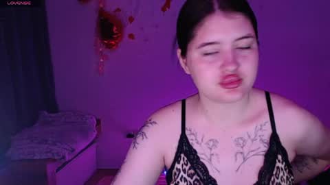 blackroseonee online show from May 10, 9:53 pm