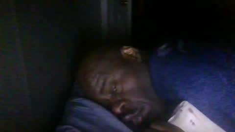 Snapshot of blackteddybear chatting on February 8, 10:40 am blackteddybear online show from February 8, 10:40 am