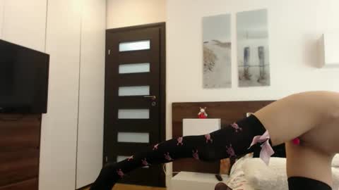 Adry online show from March 12, 6:22 pm