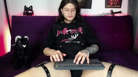 Dave online show from December 4, 1:25 am