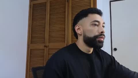 Snapshot of blade_miller_ chatting on May 30, 12:24 pm blade_miller_ online show from May 30, 12:24 pm