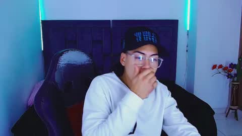 blade_sensual online show from October 18, 9:43 am