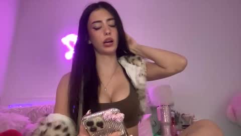 Snapshot of blairebliz chatting on February 9, 2:15 am blaire online show from February 9, 2:15 am