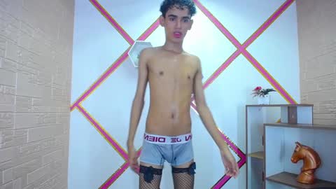 Snapshot of blake_mils chatting on September 10, 5:13 pm I AM BLAKE online show from September 10, 5:13 pm