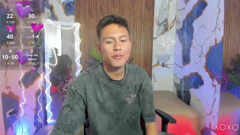 Snapshot of blake_tay chatting on April 13, 3:23 am blake_tay online show from April 13, 3:23 am