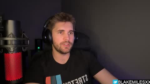 Snapshot of blakemiles2 chatting on March 26, 3:23 am Blake Miles online show from March 26, 3:23 am