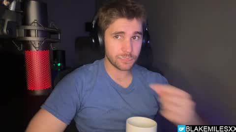 Snapshot of blakemiles2 chatting on April 1, 3:18 am Blake Miles online show from April 1, 3:18 am
