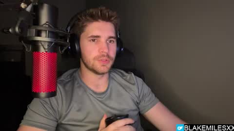 Snapshot of blakemiles2 chatting on April 3, 2:20 am Blake Miles online show from April 3, 2:20 am