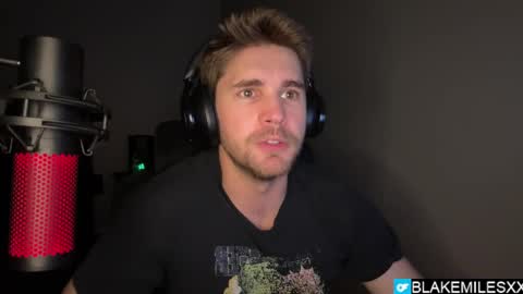 Snapshot of blakemiles2 chatting on April 14, 2:50 am Blake Miles online show from April 14, 2:50 am