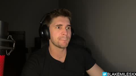 Snapshot of blakemiles2 chatting on May 2, 3:00 am Blake Miles online show from May 2, 3:00 am
