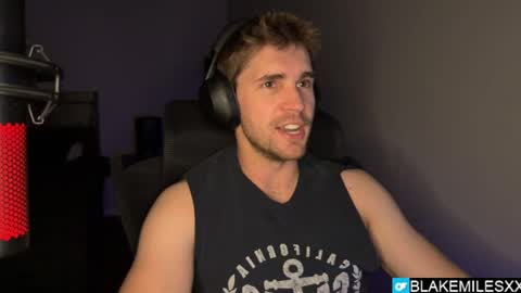 Snapshot of blakemiles2 chatting on May 28, 3:26 am Blake Miles online show from May 28, 3:26 am