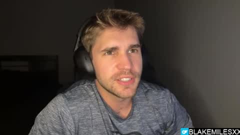 Snapshot of blakemiles2 chatting on June 8, 2:45 am Blake Miles online show from June 8, 2:45 am