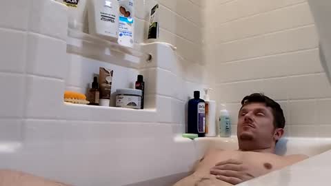 Snapshot of blakenextdoor chatting on December 4, 3:26 am Blake Jonson online show from December 4, 3:26 am