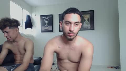 Snapshot of blancomilk23 chatting on April 21, 1:50 pm BlancoMilk23 online show from April 21, 1:50 pm