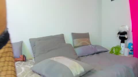 Snapshot of blazeestevezz chatting on June 13, 7:56 pm Estevez igelesteban0 online show from June 13, 7:56 pm