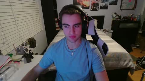 Snapshot of blimeyjimey chatting on January 17, 8:45 am blimeyjimey online show from January 17, 8:45 am