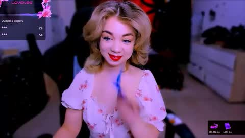 Nicole online show from November 14, 10:25 am