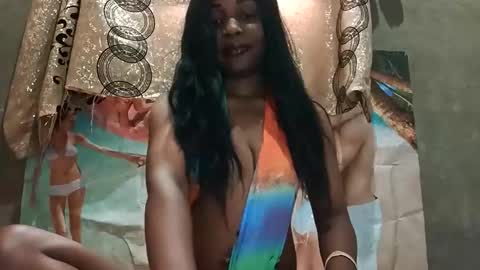 Lola online show from March 29, 7:30 am