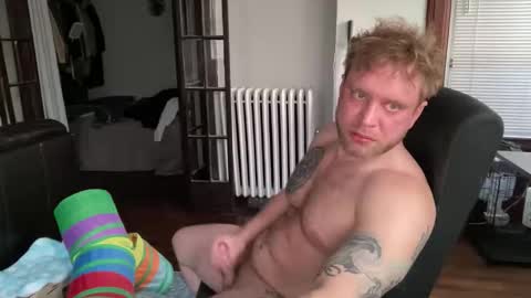 blondebluebear online show from February 4, 10:04 pm